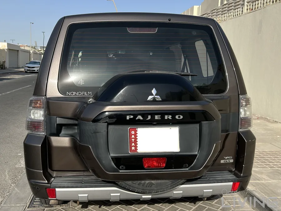 2016 Mitsubishi Pajero V6 GLS 3.5L | 4WD | Excellent Condition | Family SUV